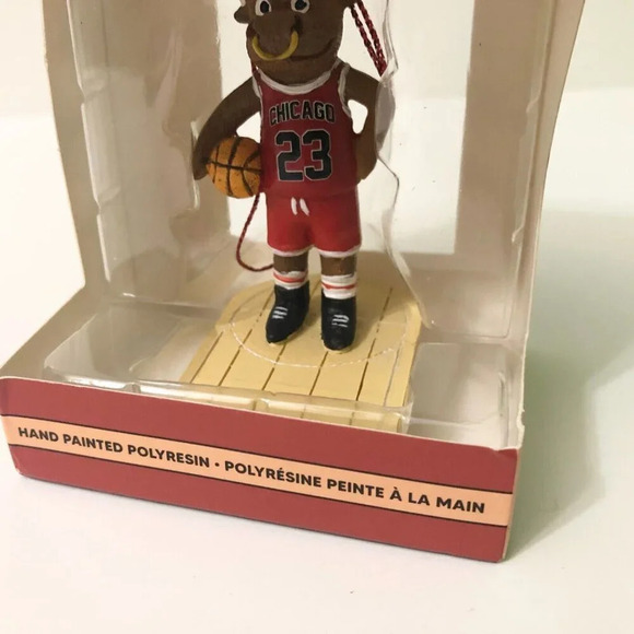 Souvenirs That Dont Suck Basket Bulls Christmas Ornament Basketball Chicago - Picture 4 of 16